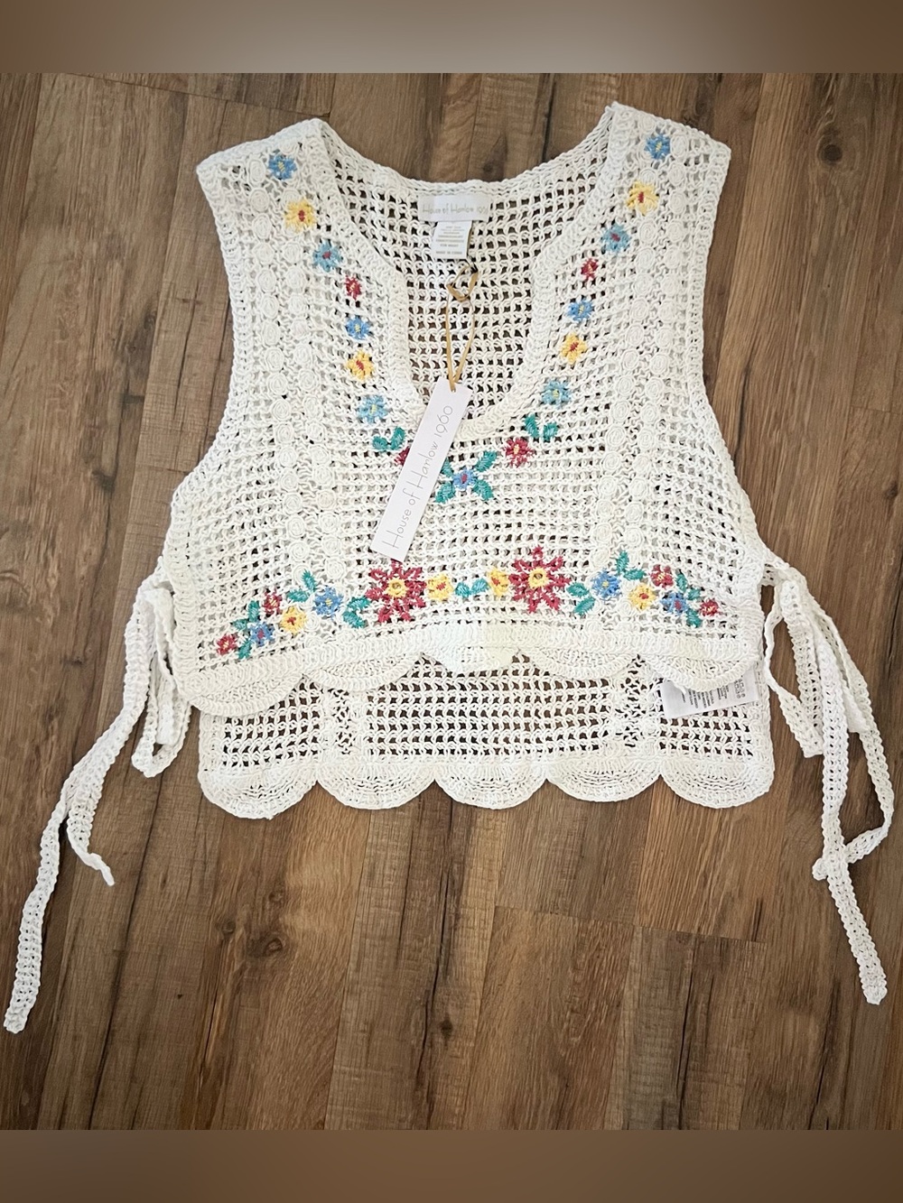 House of Harlow 1960 Floral Crochet Side Tie Vest NWT